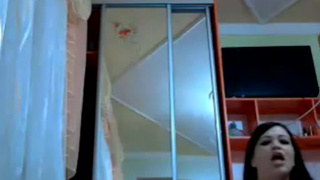 Хулиганка орет от оргазма