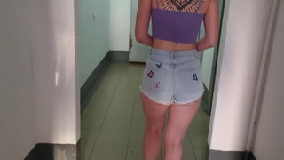 Вообще я муженьку не изменяю — но как соседу в лифте не отсосать?