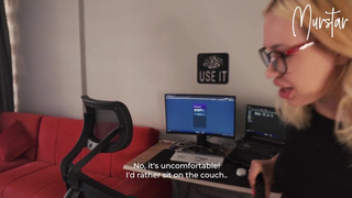 Боялся, что мадемуазель изменяет и на всякий случай изменил сам