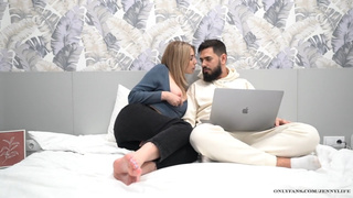 Покажу дойки и минет сделаю — точно поймёт, что пора трахаться