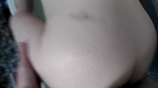 Русский племянник дрючит зрелую тетю в рот и в попочку в ванной