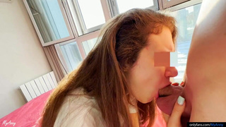 Благоверная не даёт, зато подружка без трусиков приходит — вот и сорвался