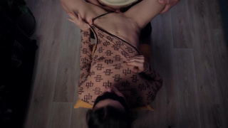 Дать в анал — легко, но сначала пальцем проверь, как там глубоко