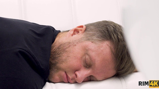 Секс во сне с сучкой мечты, приснится же такое!