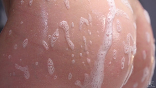 Русская толстушка разрешила сделать куни а в итоге отдалась в попу